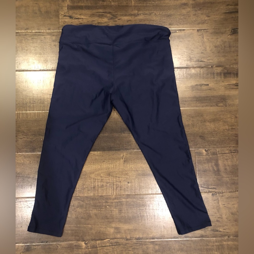 NWOT rashguard and swim pants set - Picture 8 of 10
